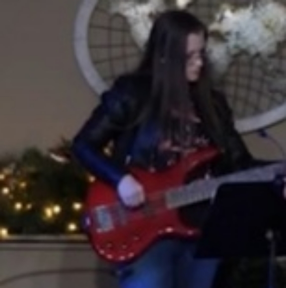 Meet your Posher, Elisabeth - Picture 2 of 3